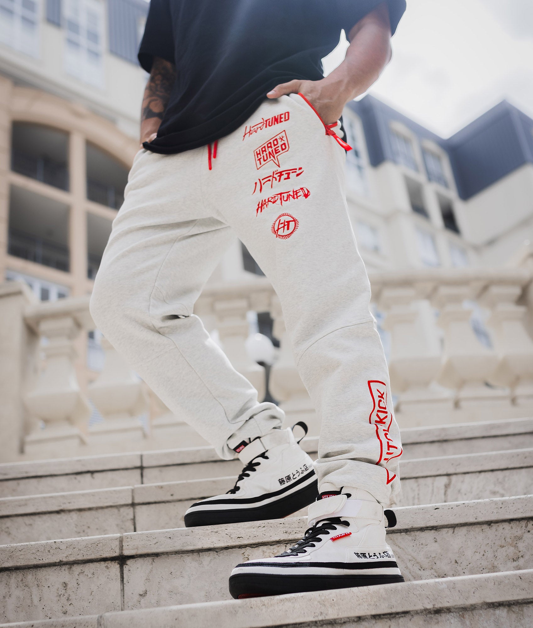 Women&#39;s Clutch Kick P1 Fleece Track Pants - White