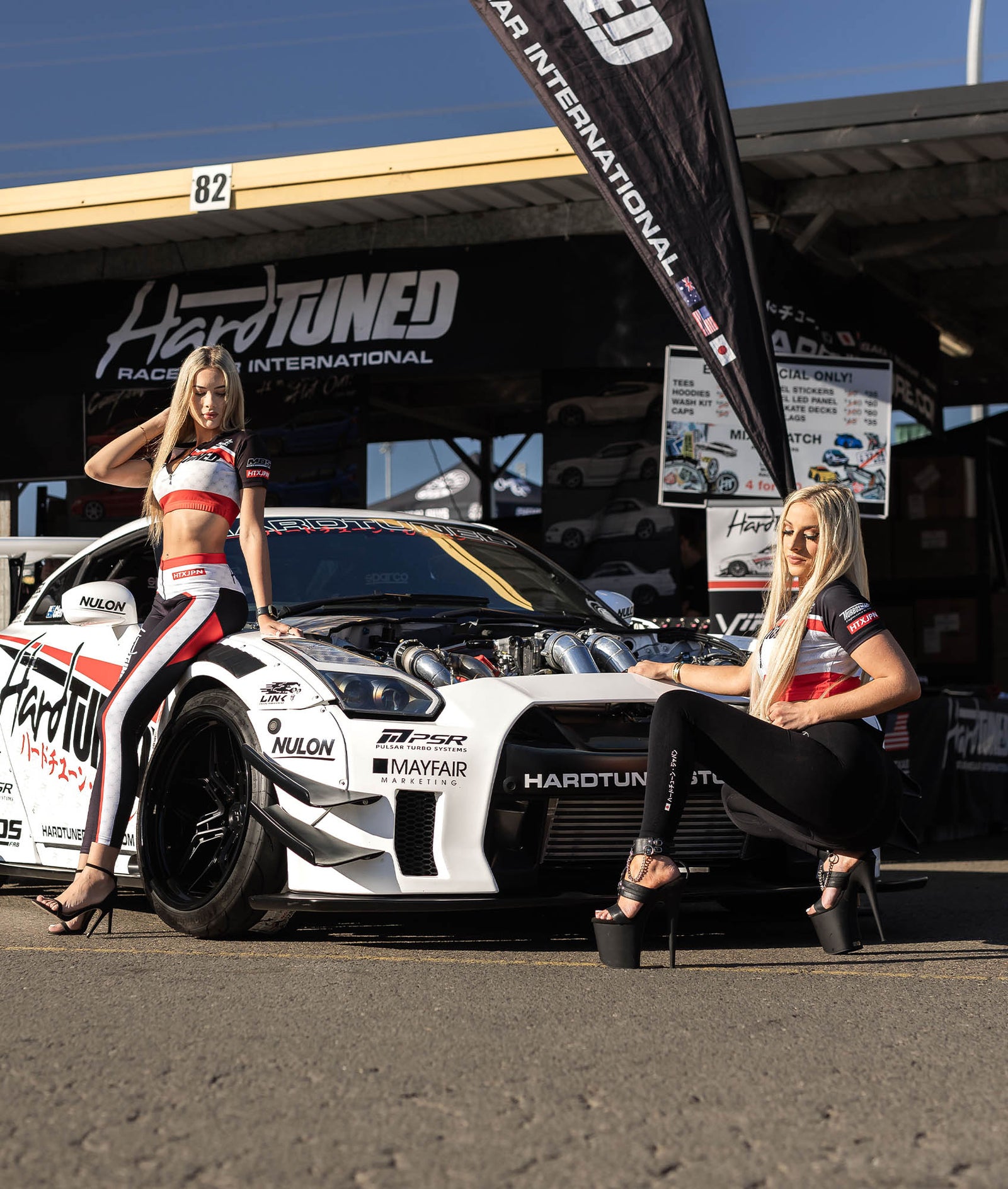 Hardtuned Promogirl Set - Hardtuned